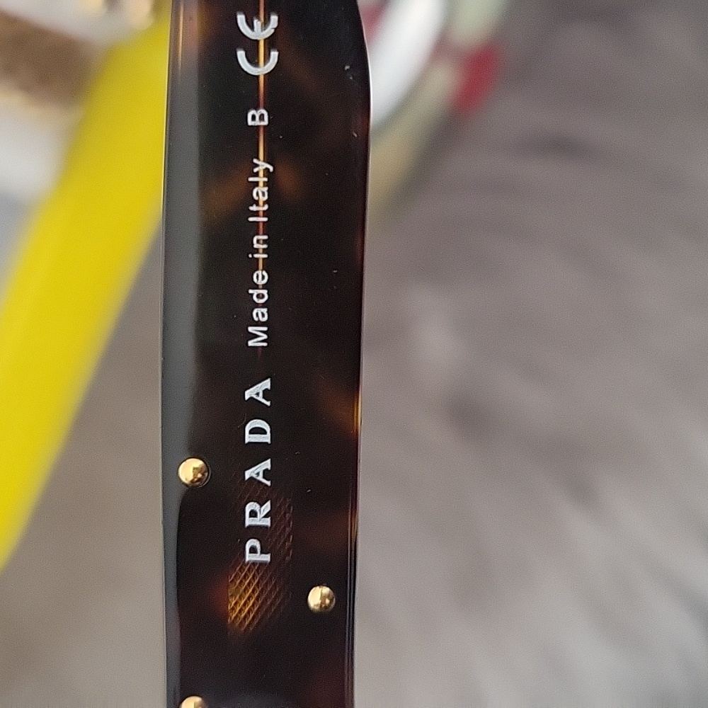 Prada Small 130 🕶 sunglasses - Picture 10 of 14